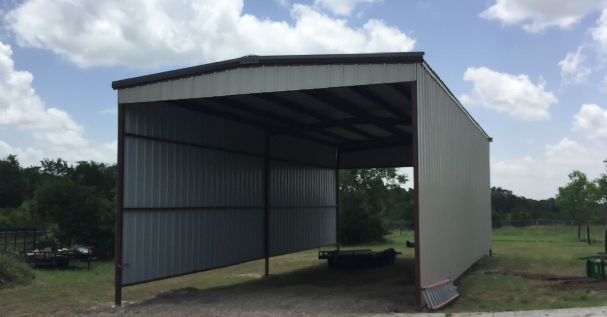 Metal Horse Shelters: Combining Functionality and Durability for Ranchers